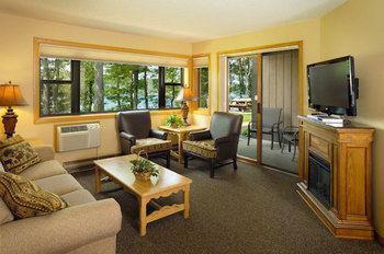 The Pointe Hotel And Suites Minocqua Exteriér fotografie